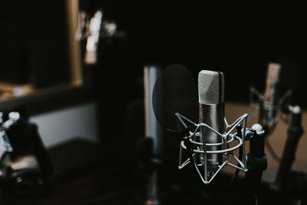 studio_mic_broa